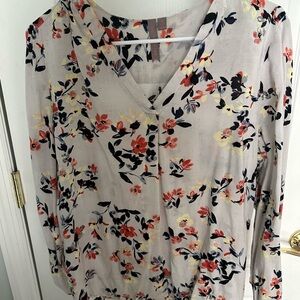 Elegant Floral V-Neck Blouse
